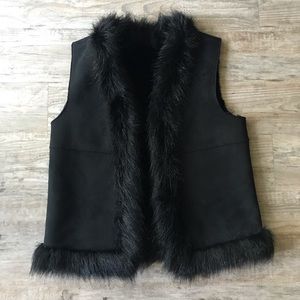 VINTAGE | FAUX VEGAN SUEDE FUR TRIM VEST BLACK